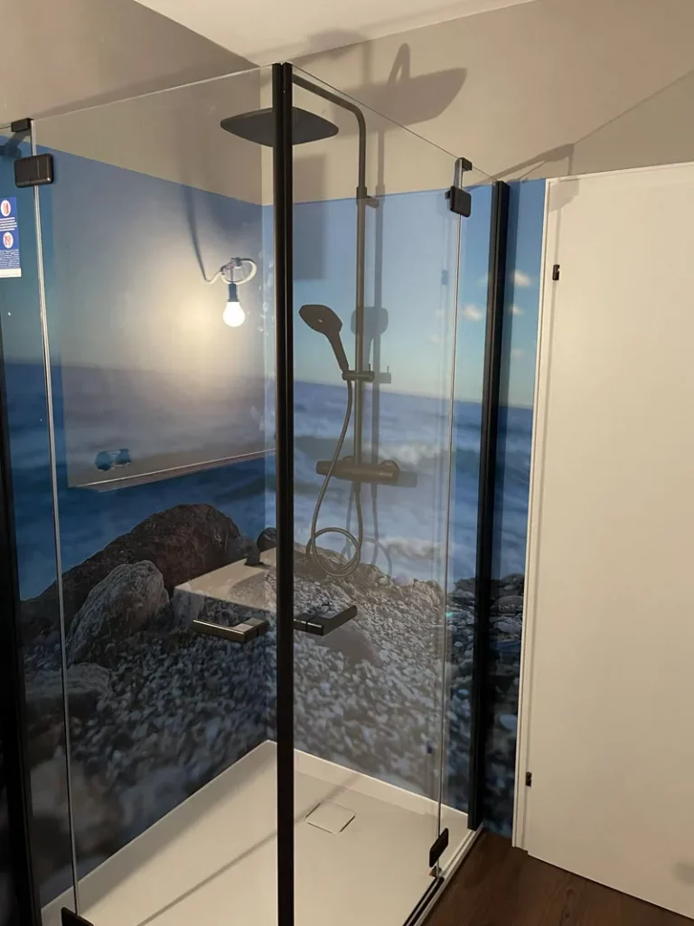 Dusche-tapeziert
